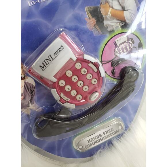 Cyber Gear Mini Phone New in Factory Sealed Housing‎ - with Earset & Microphone - Picture 3 of 6